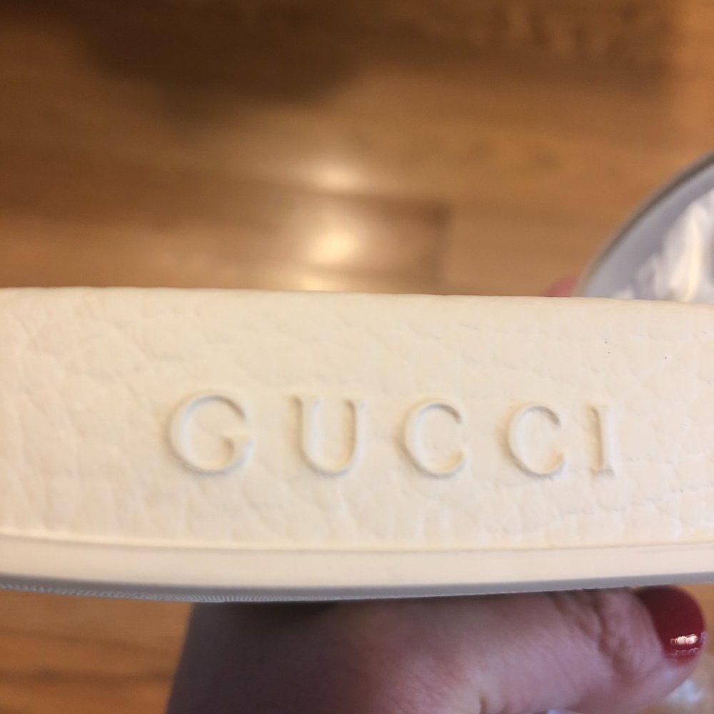 Gucci Hawaii Slides in White NEW IN BOX - Picture 4 of 6